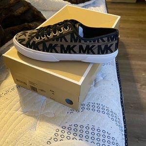 Michael kors sneakers